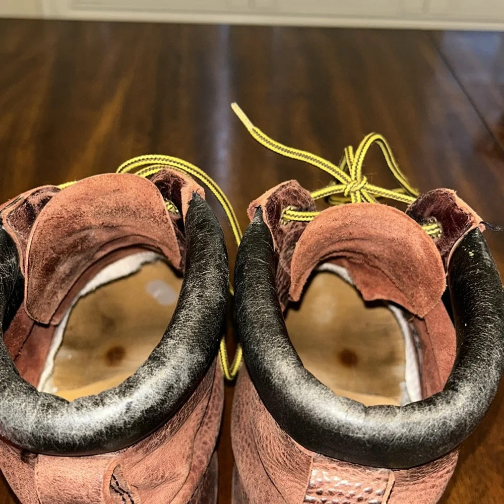 Dr Martens vintage chukka boots.